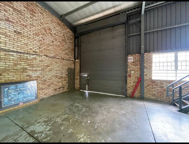 555M² WAREHOUSE TO LET IN RANDJESPARK